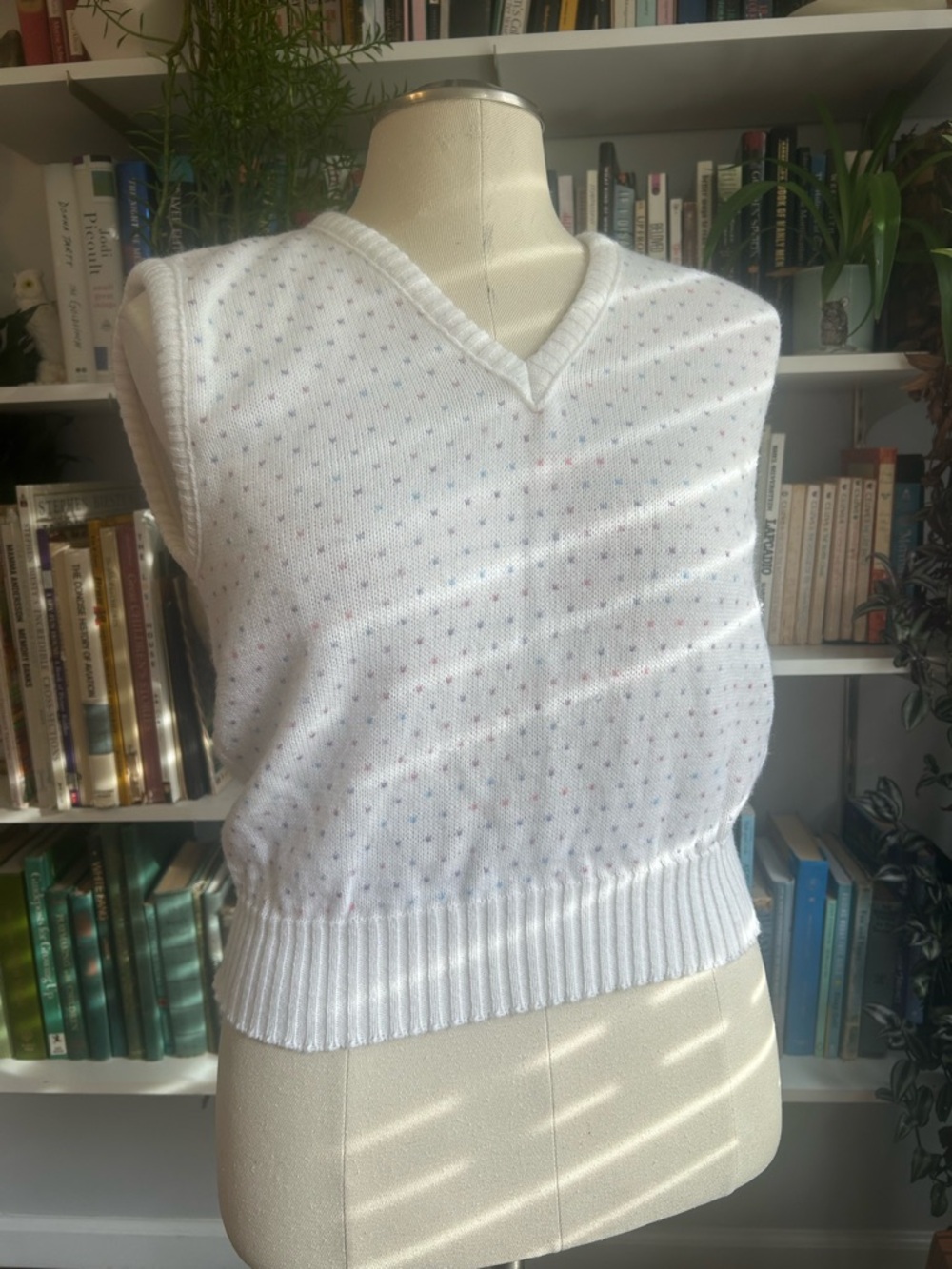 Vintage White V-Neck Sweater Vest with Tiny Multicolor Dots
